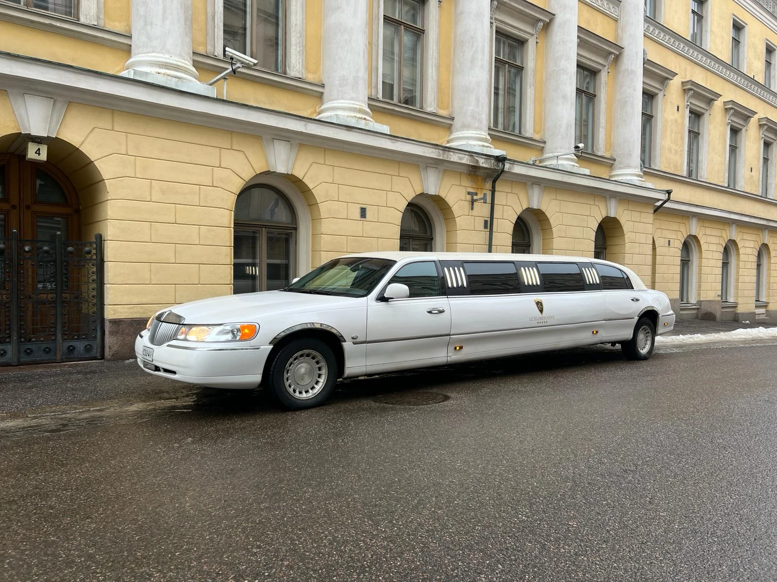 Lincoln Town Car -limusiini