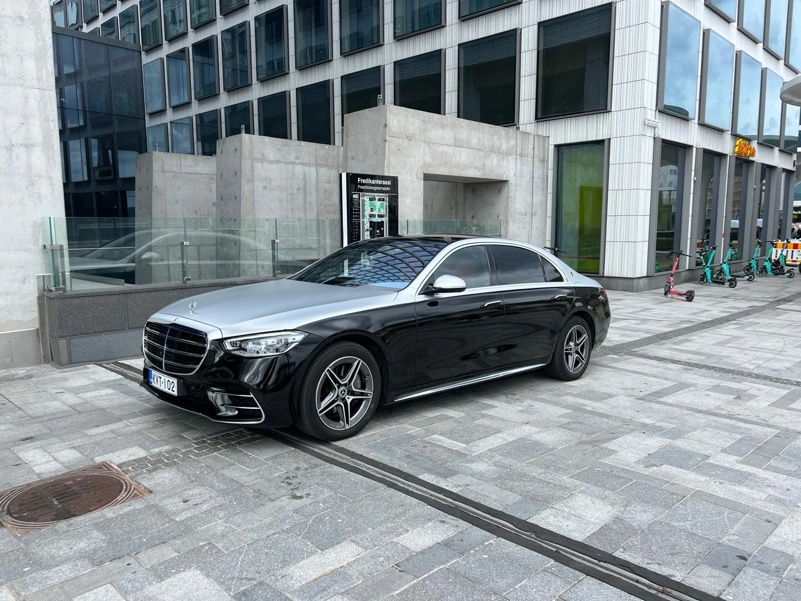 Mercedes-Benz S 580 edustusauto